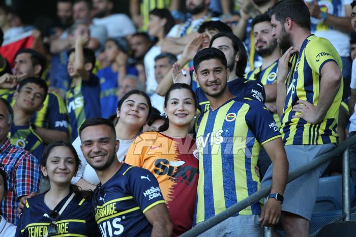 Kadıköy değil Graz Fenerbahçe-Partizan maçı dolu tribünler önünde oynandı