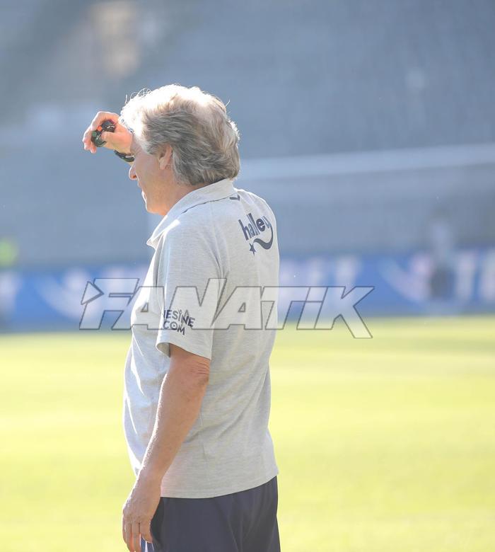Kadıköy değil Graz Fenerbahçe-Partizan maçı dolu tribünler önünde oynandı