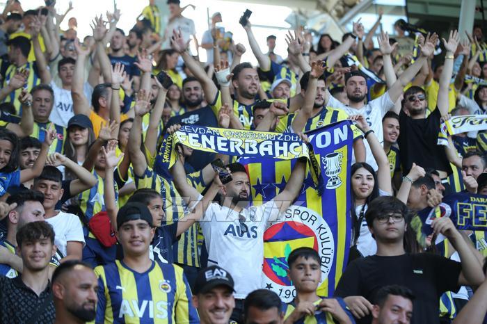 Kadıköy değil Graz Fenerbahçe-Partizan maçı dolu tribünler önünde oynandı