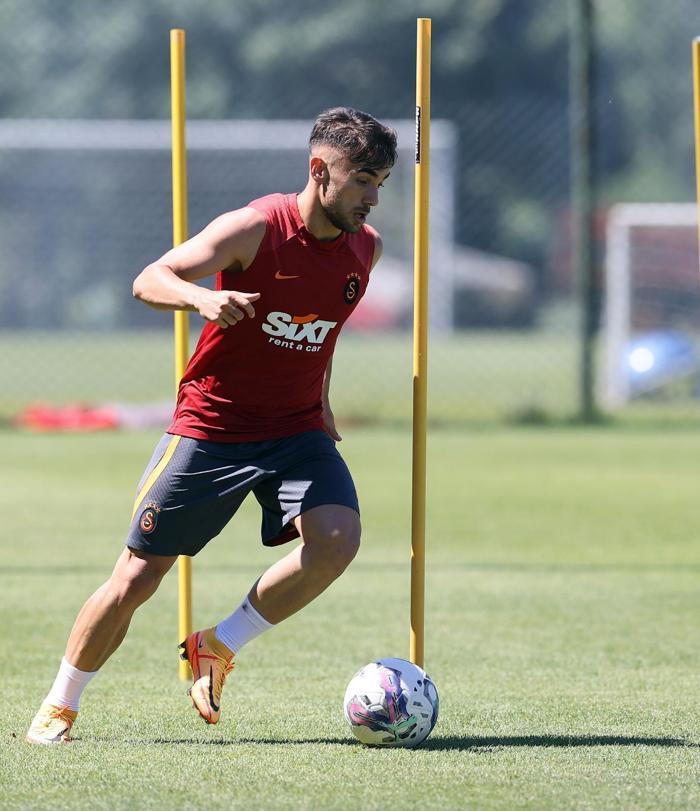 Son dakika Galatasaray haberi Yeni transfer ilk idmanına çıktı Milli oyuncular döndü Aslan tam kadro