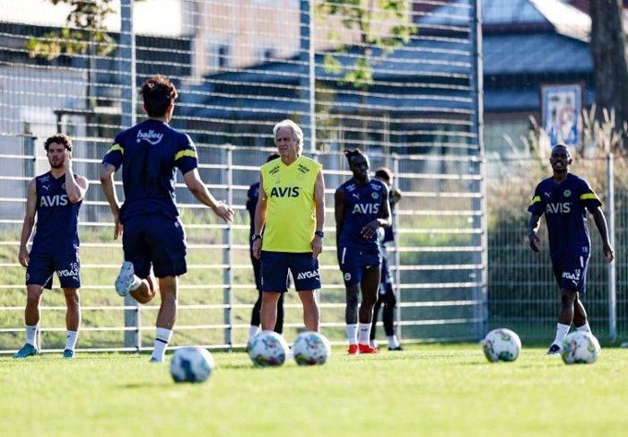 Son dakika Fenerbahçe transfer haberi Jorge Jesustan dev plan Tam 4 golcü birden