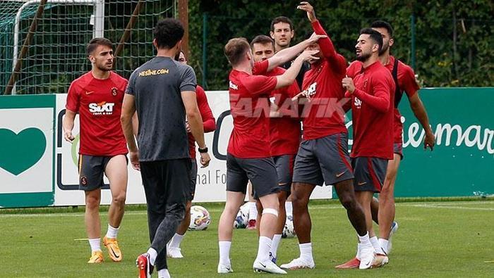 Son dakika | Galatasaray kampında olay Yumruklar konuştu