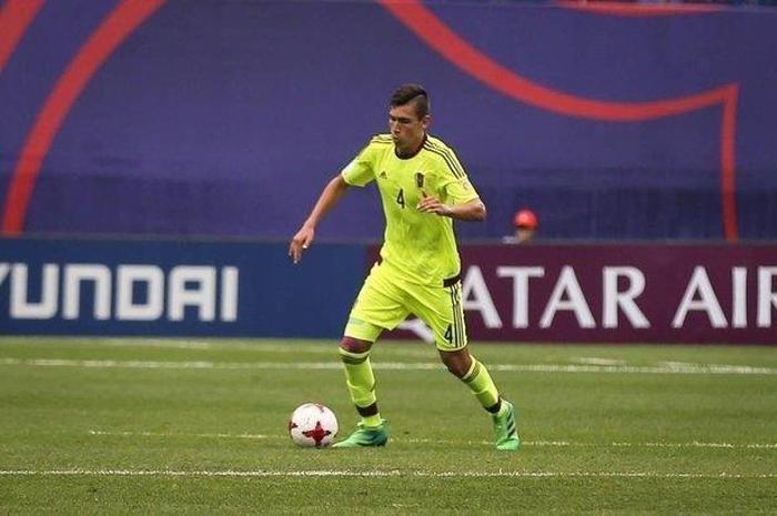 Fenerbahçeden dev stoper atağı Nahuel Ferraresi bombası