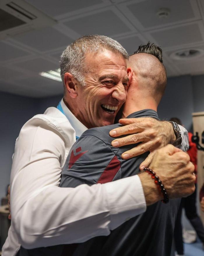 Trabzonspor Başkanı Ahmet Ağaoğlu: Başarıdan uzaklaşıldığında gidip tarih mıncıklamaya gerek yok