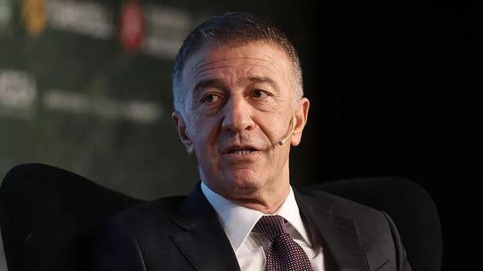 Trabzonspor Başkanı Ahmet Ağaoğlu: Başarıdan uzaklaşıldığında gidip tarih mıncıklamaya gerek yok