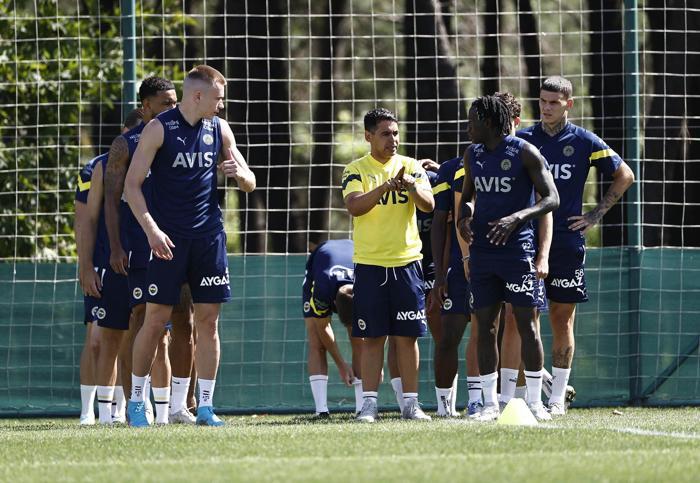 Jorge Jesus kararını verdi İşte Fenerbahçenin Dinamo Kiev muhtemel 11i...