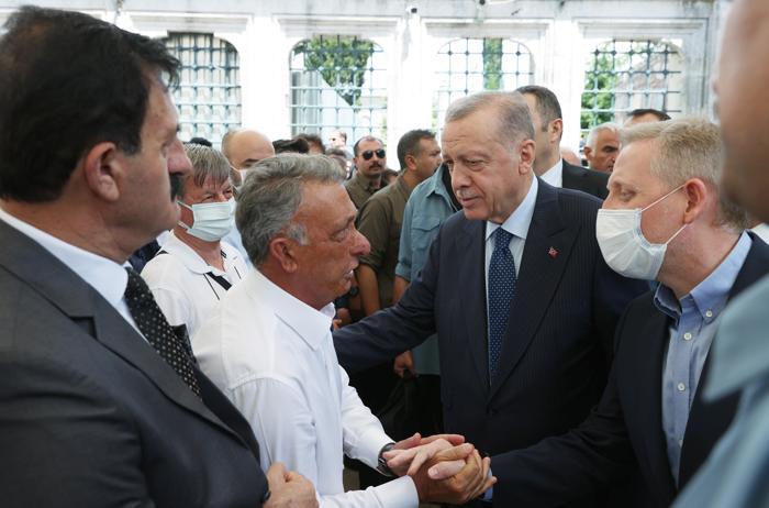 Göksel Gümüşdağın annesi son yolculuğuna uğurlandı