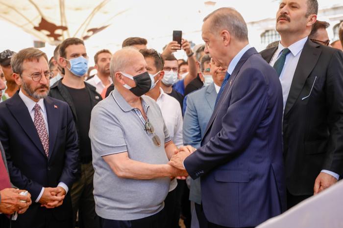 Göksel Gümüşdağın annesi son yolculuğuna uğurlandı
