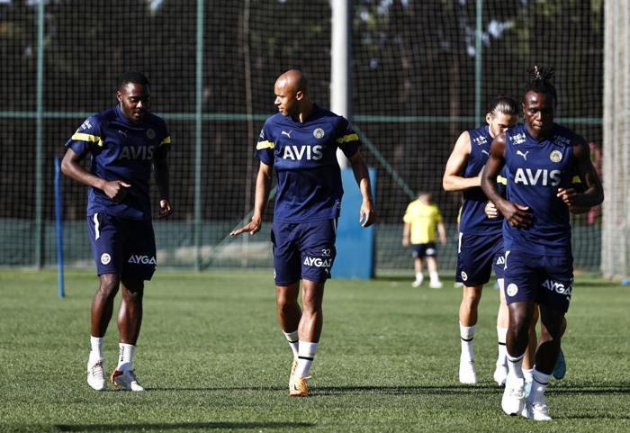 Joao Pedro, Fenerbahçe ile ilk antrenmanına çıktı
