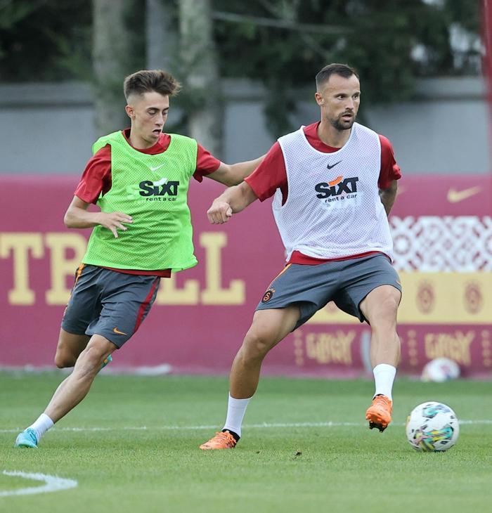 Galatasaray haberi: Haris Seferovic ve Leo Dubois ilk antrenmanlarına çıktılar