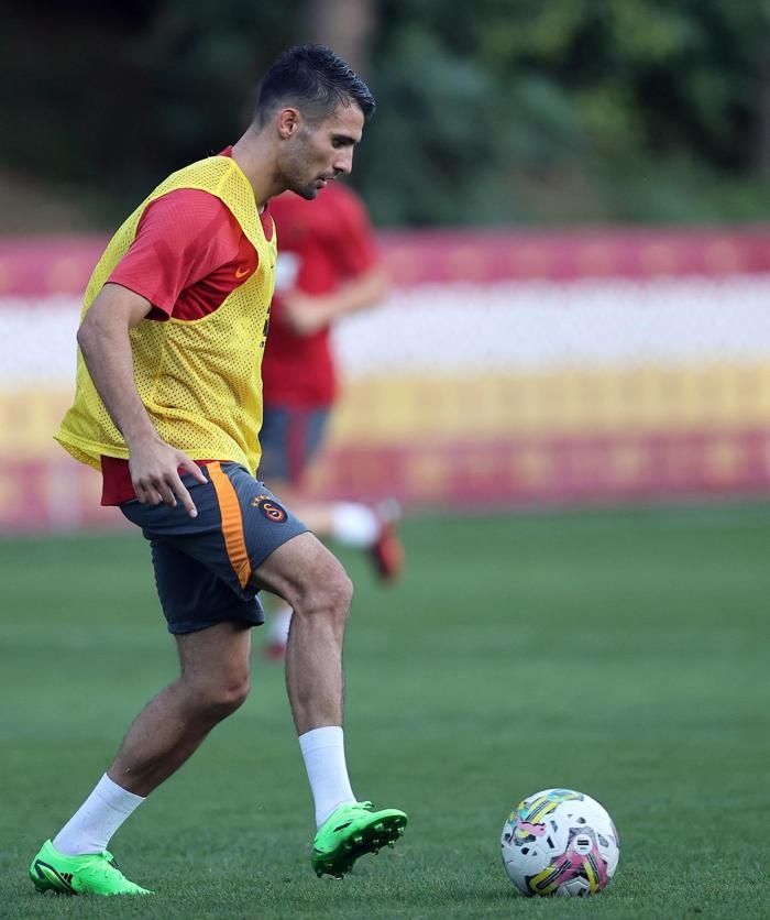 Galatasaray haberi: Haris Seferovic ve Leo Dubois ilk antrenmanlarına çıktılar