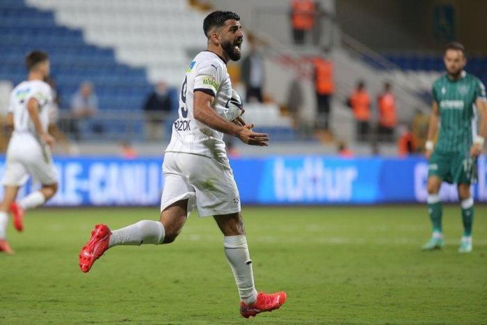 Trabzonspordan Umut Bozoka resmi teklif Ücret ortaya çıktı