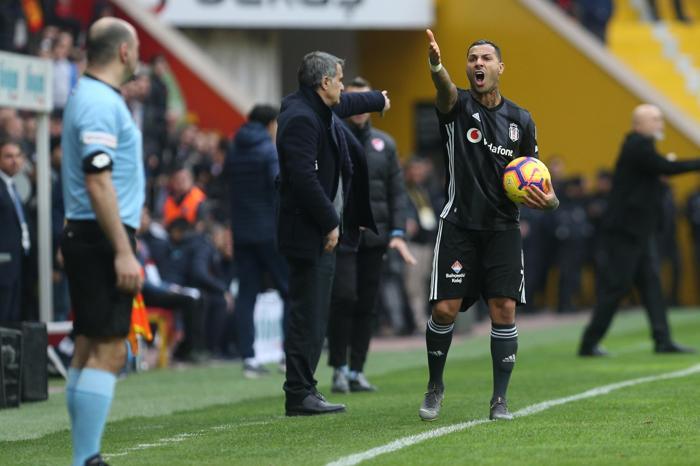 Beşiktaşta Ricardo Quaresma depremi