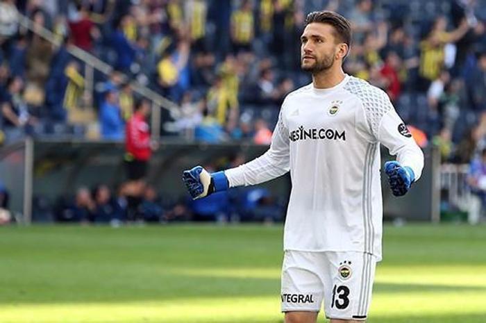 Fenerbahçe transfer haberi: Üç yeni isim yolda İşte görüşülen isimler