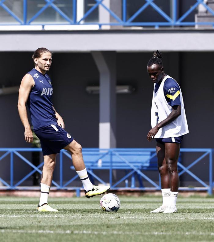 Fenerbahçede yeni transfer Alioski idmana çıktı