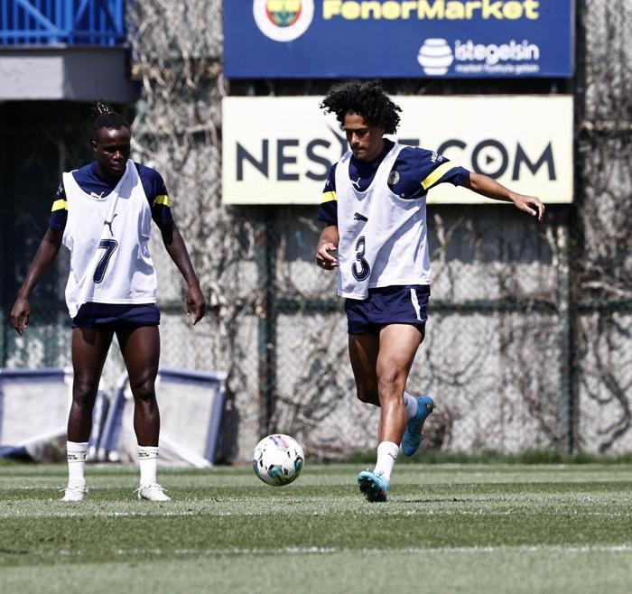 Fenerbahçede yeni transfer Alioski idmana çıktı