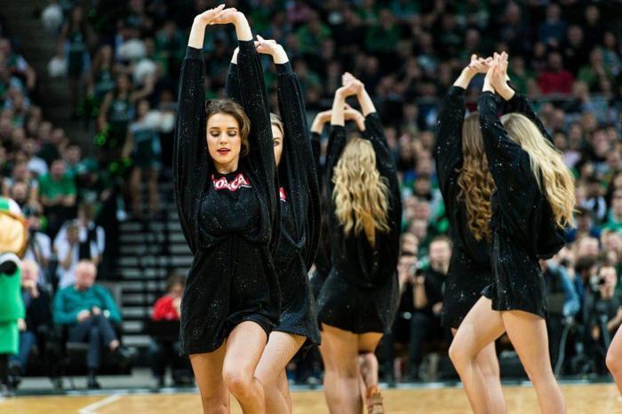 EuroLeaguede EFES Dance Challenge heyecanı başladı