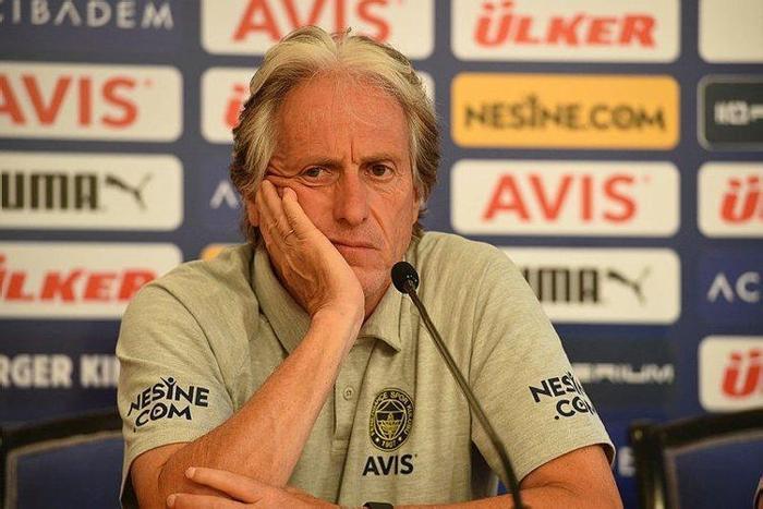Son dakika Fenerbahçe transfer haberi İşte Szalai için yapılan teklif ve sarı lacivertlilerin cevabı
