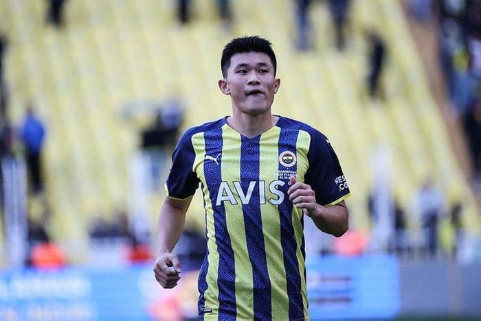 Son dakika Fenerbahçe transfer haberi İşte Szalai için yapılan teklif ve sarı lacivertlilerin cevabı