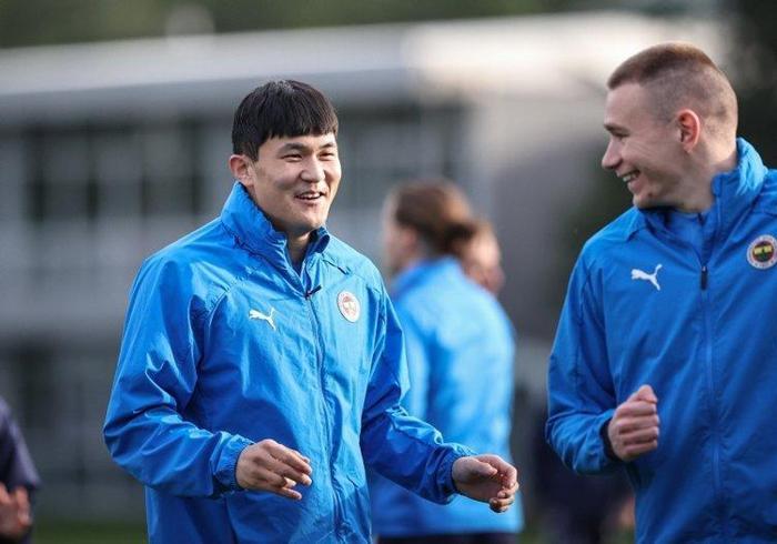 Son dakika Fenerbahçe transfer haberi İşte Szalai için yapılan teklif ve sarı lacivertlilerin cevabı