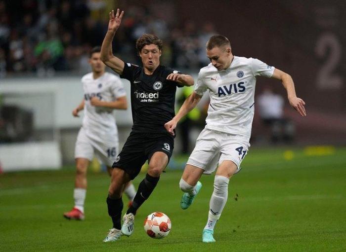 Son dakika Fenerbahçe transfer haberi İşte Szalai için yapılan teklif ve sarı lacivertlilerin cevabı