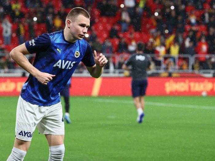 Son dakika Fenerbahçe transfer haberi İşte Szalai için yapılan teklif ve sarı lacivertlilerin cevabı