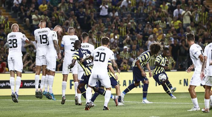 Fanatik Yazarları Fenerbahçenin galibiyetini kaleme aldı Lincoln Henrique şov