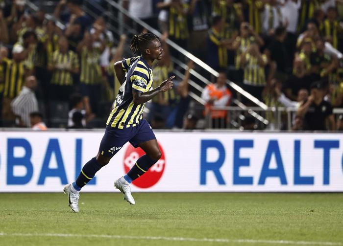 Fanatik Yazarları Fenerbahçenin galibiyetini kaleme aldı Lincoln Henrique şov