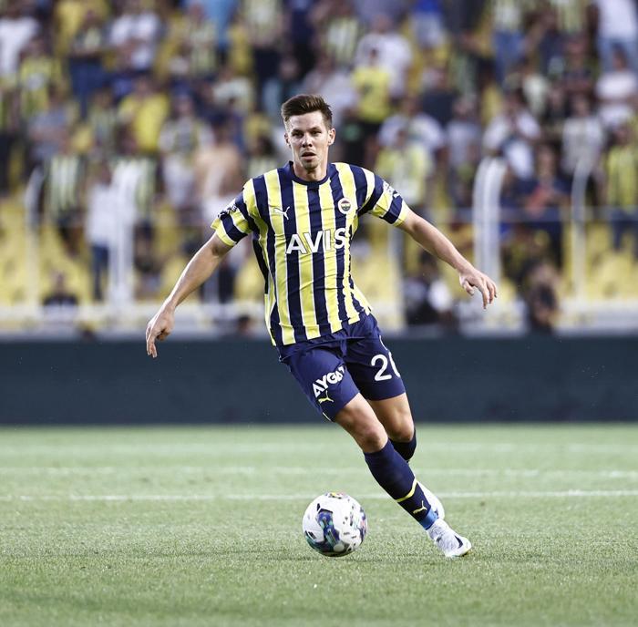 Fanatik Yazarları Fenerbahçenin galibiyetini kaleme aldı Lincoln Henrique şov