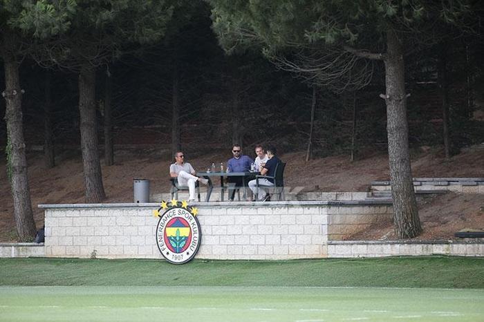 Fenerbahçe idmanında kritik toplantı Jorge Jesus ve Ali Koç...