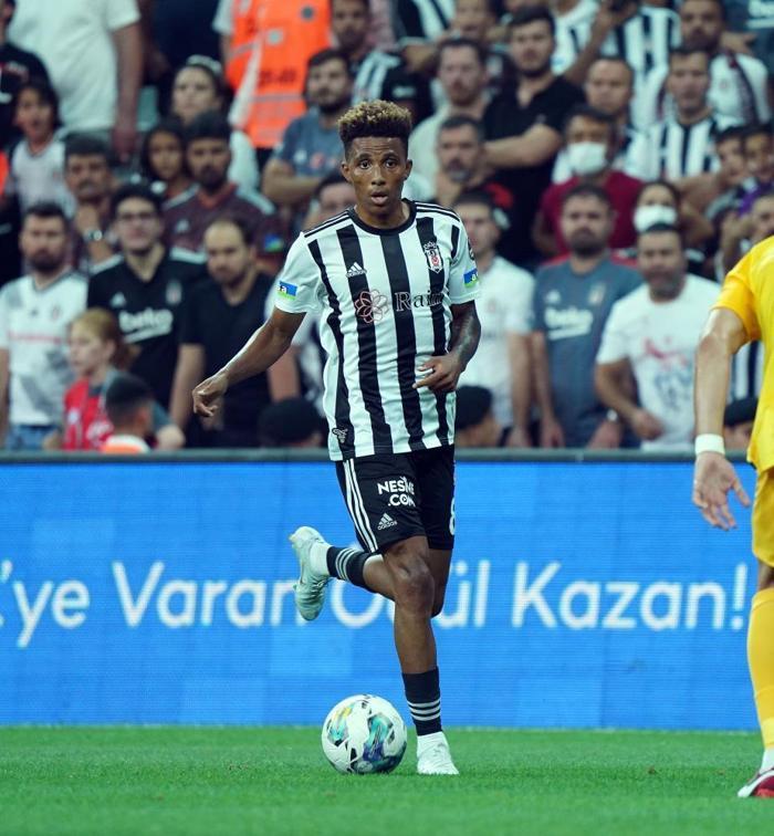 Fanatik yazarları Beşiktaş - Kayserispor maçını kalem aldı