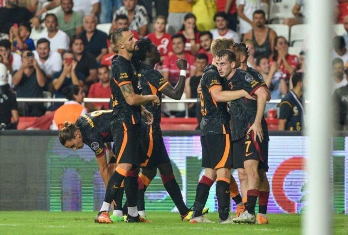 Galatasaraydan bir bomba daha Memphis Depay...