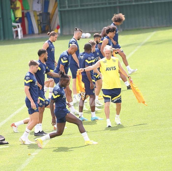 Fenerbahçede Jorge Jesustan Arda Gülere yakın takip
