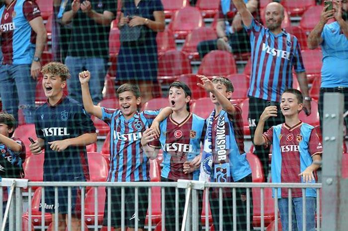 Kopenhag - Trabzonspor maçından kareler