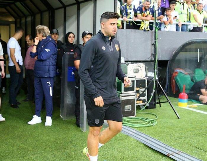 Ozan Tufandan Hull Cityde şaşırtan performans