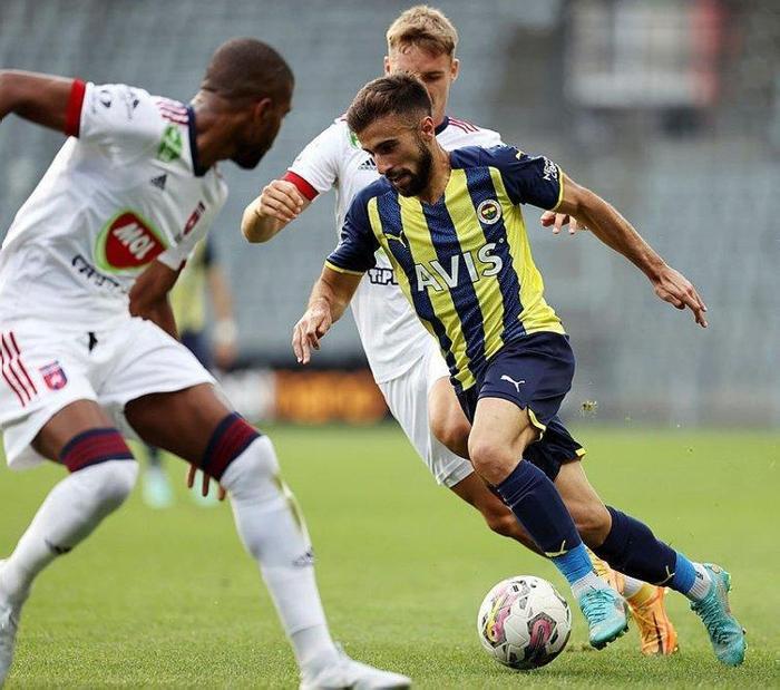 Son dakika Fenerbahçe haberi Sarı lacivertlilerde sürpriz ayrılık