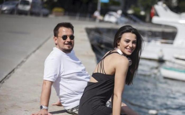 Tuvana Türkay kadın arkadaşıyla öpüştü