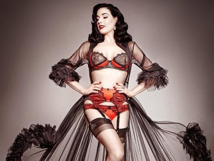 Dita Von Teese 46 yaşına girdi
