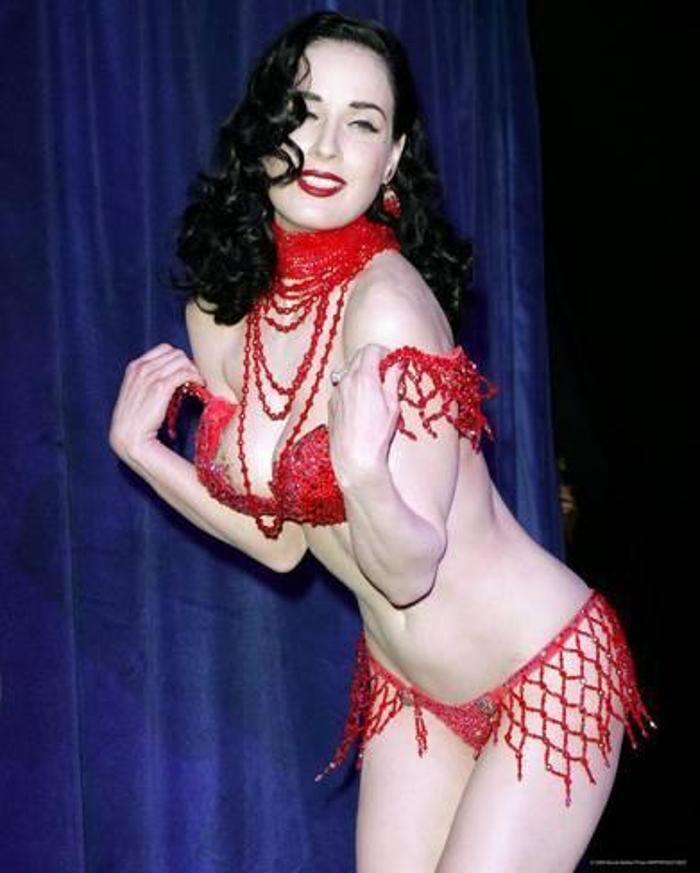 Dita Von Teese 46 yaşına girdi