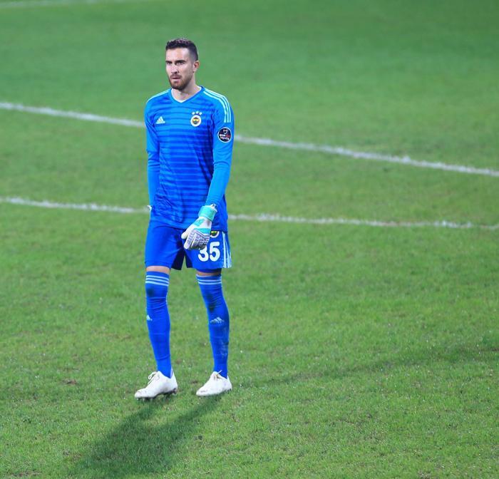 Fenerbahçenin kalecisi Harun Tekinin Rize kâbusu