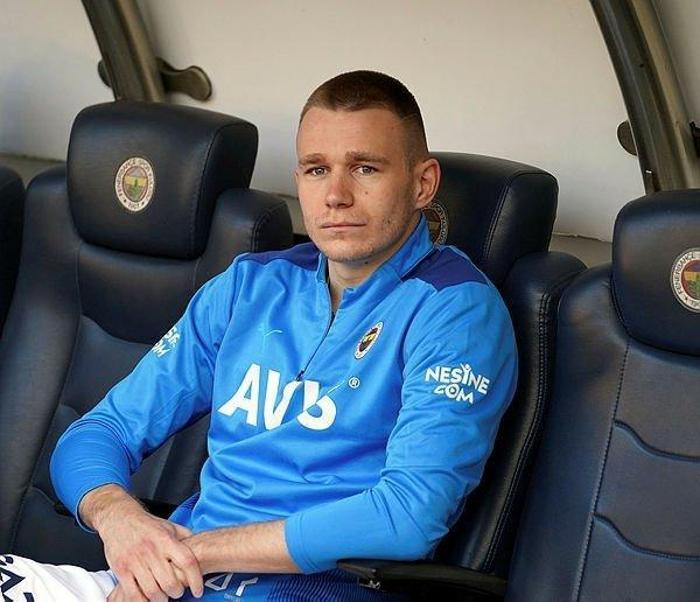 Son dakika Fenerbahçe transfer haberi Attila Szalanin yerine Rodrigo Becao