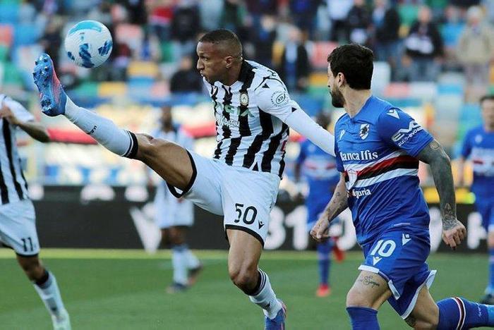 Son dakika Fenerbahçe transfer haberi Attila Szalanin yerine Rodrigo Becao