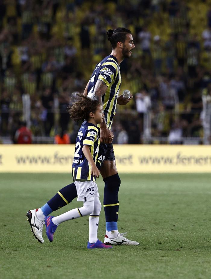 Fenerbahçede Jorge Jesustan sürpriz karar İşte ilk 11i...