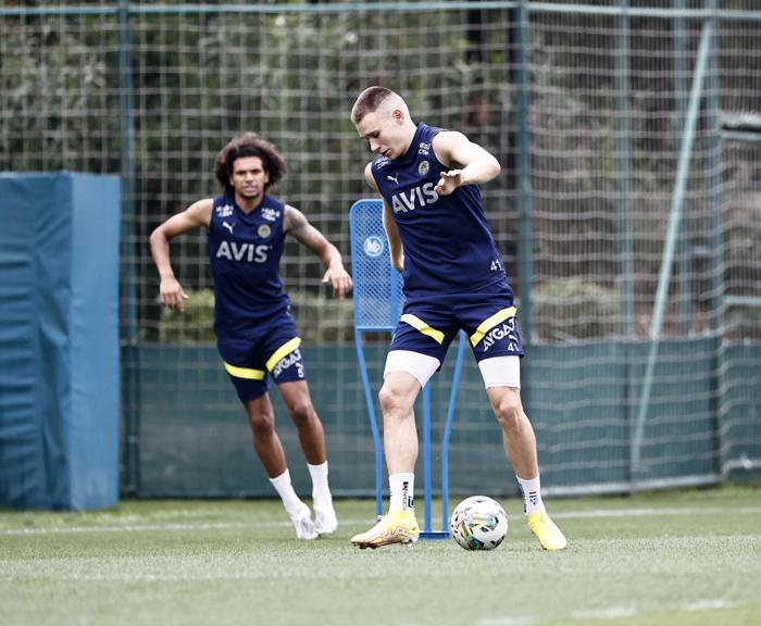 Fenerbahçede Jorge Jesustan sürpriz karar İşte ilk 11i...