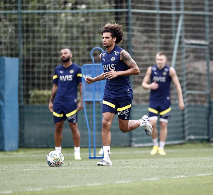 Fenerbahçede Jorge Jesustan sürpriz karar İşte ilk 11i...