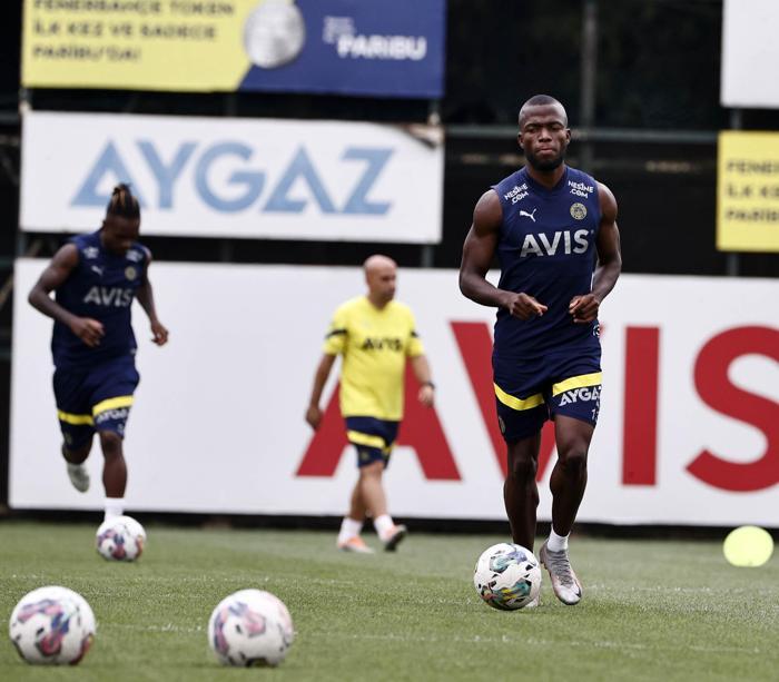 Fenerbahçede Jorge Jesustan sürpriz karar İşte ilk 11i...