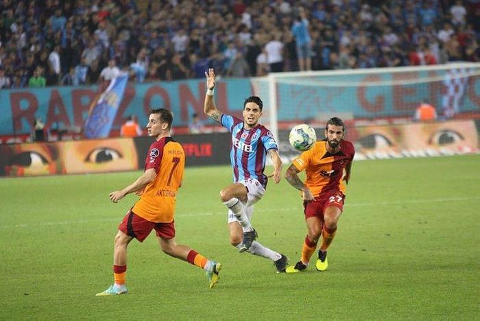 Son dakika Galatasaray transfer haberi Sarı kırmızılılar 2 transfer daha yapacak