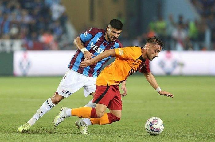 Son dakika Galatasaray transfer haberi Sarı kırmızılılar 2 transfer daha yapacak