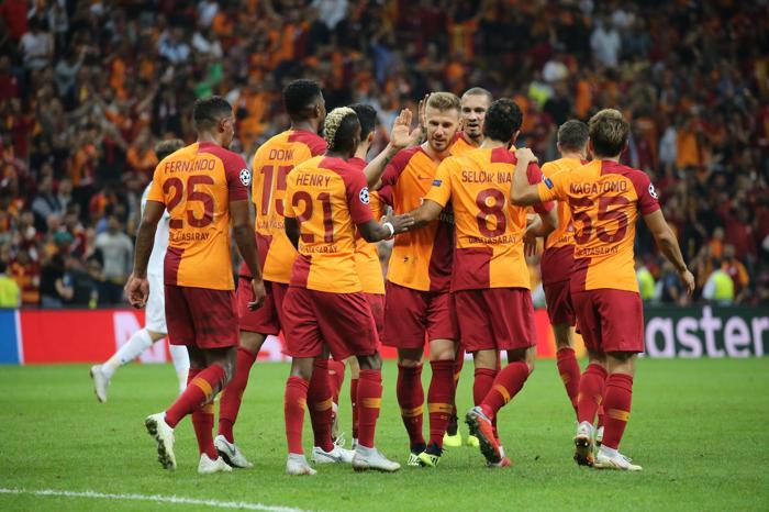 UEFAdan flaş karar Galatasaray ve üç kulüp...