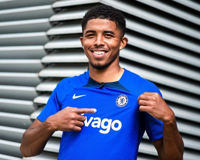 Avrupada transferin son saatlerinde dikkat çeken hamleler İşte resmen biten transferler